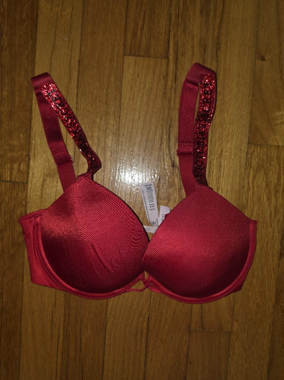 PINK Victoria's Secret Red Glitter-Logo T-Shirt Bra